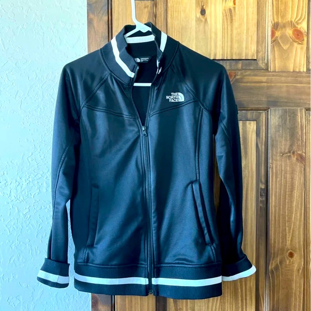 Women’s North Face zip up jacket